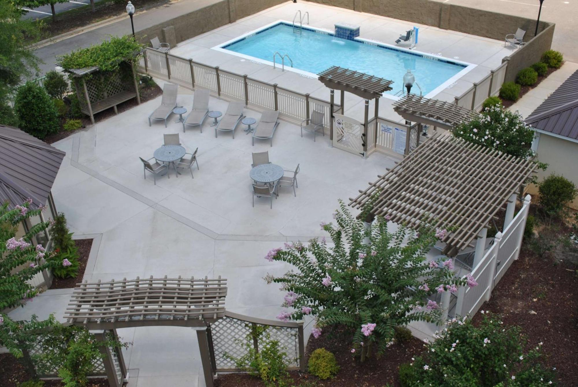 Where to Stay Near Fayetteville State University: 2 Best Hotels