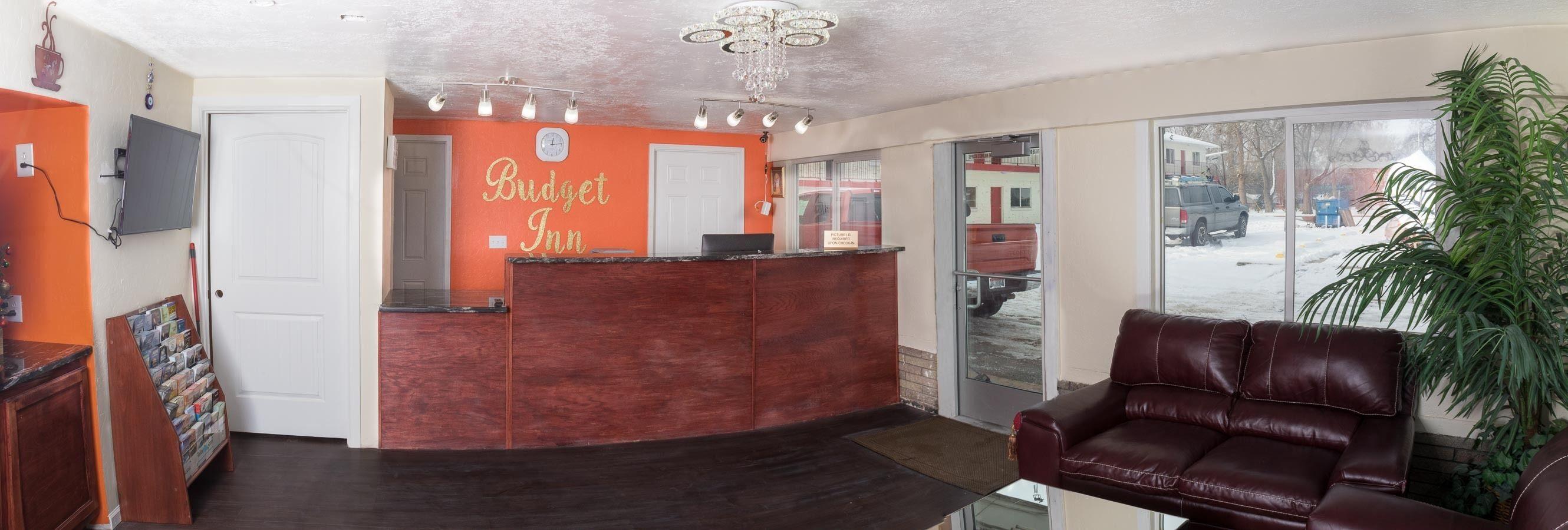 7 Budget Hotels Near Eagle Foothills for Smart Travelers