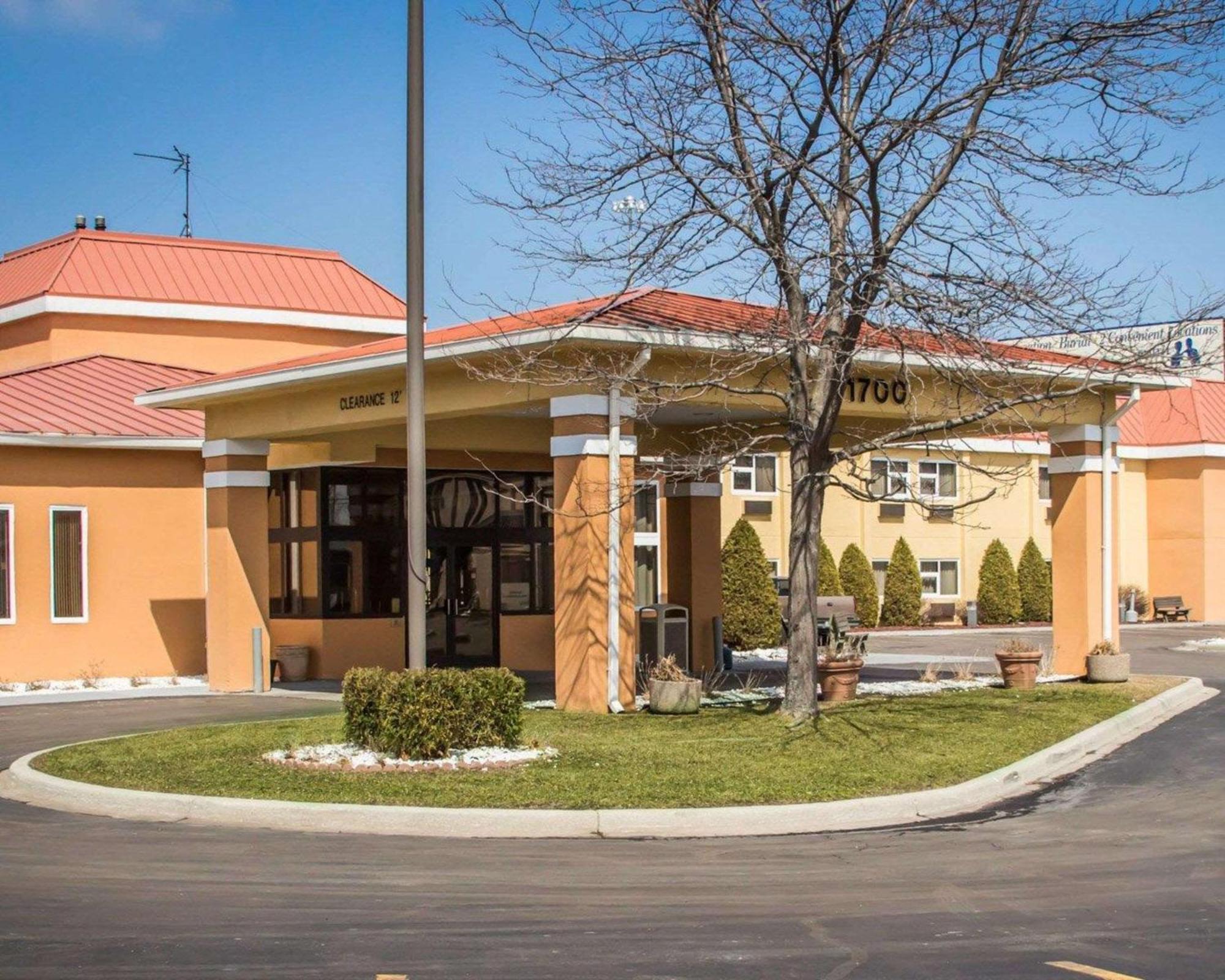 Where to Stay in Detroit Metro: 4 Best Family Hotels