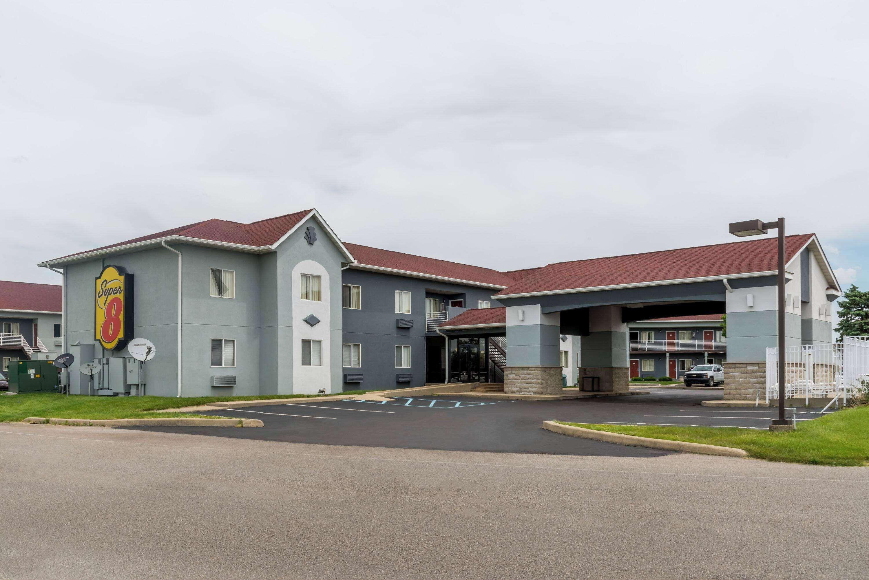 6 Budget Hotels Near Marott Park With Easy City Access