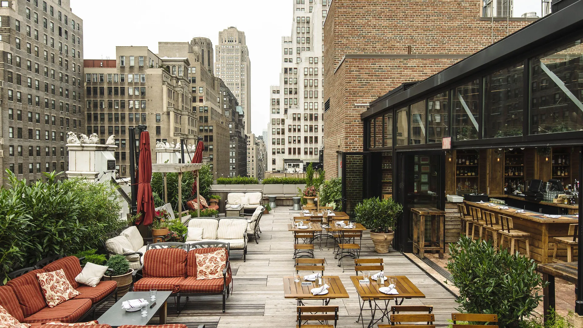 Where to Stay in Manhattan: 7 Best 5-Star Hotels