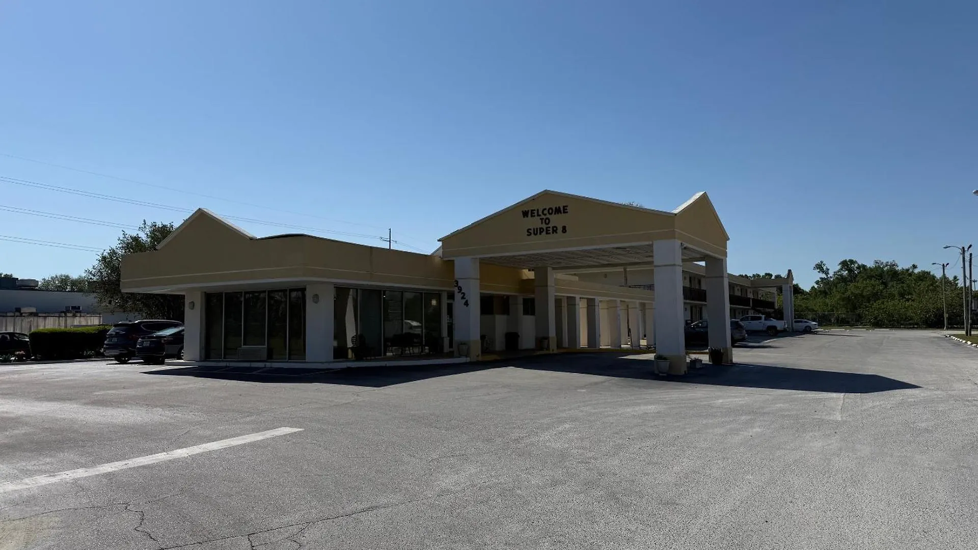 7 Cheap Hotels Near Tuscawilla Park for Smart Stays