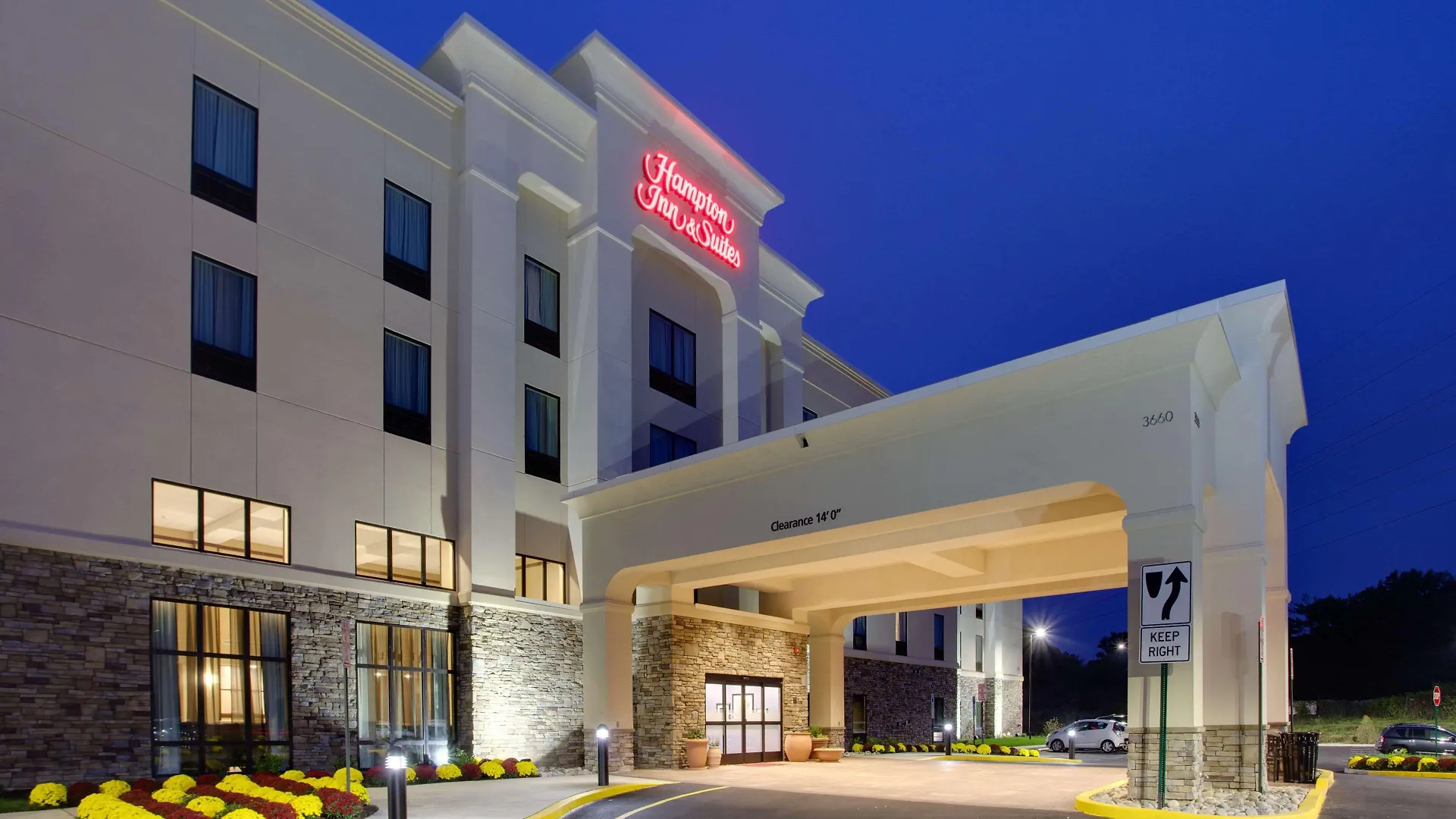 4 Golf Hotels Near Pine Watson Shopping Center Worth Booking