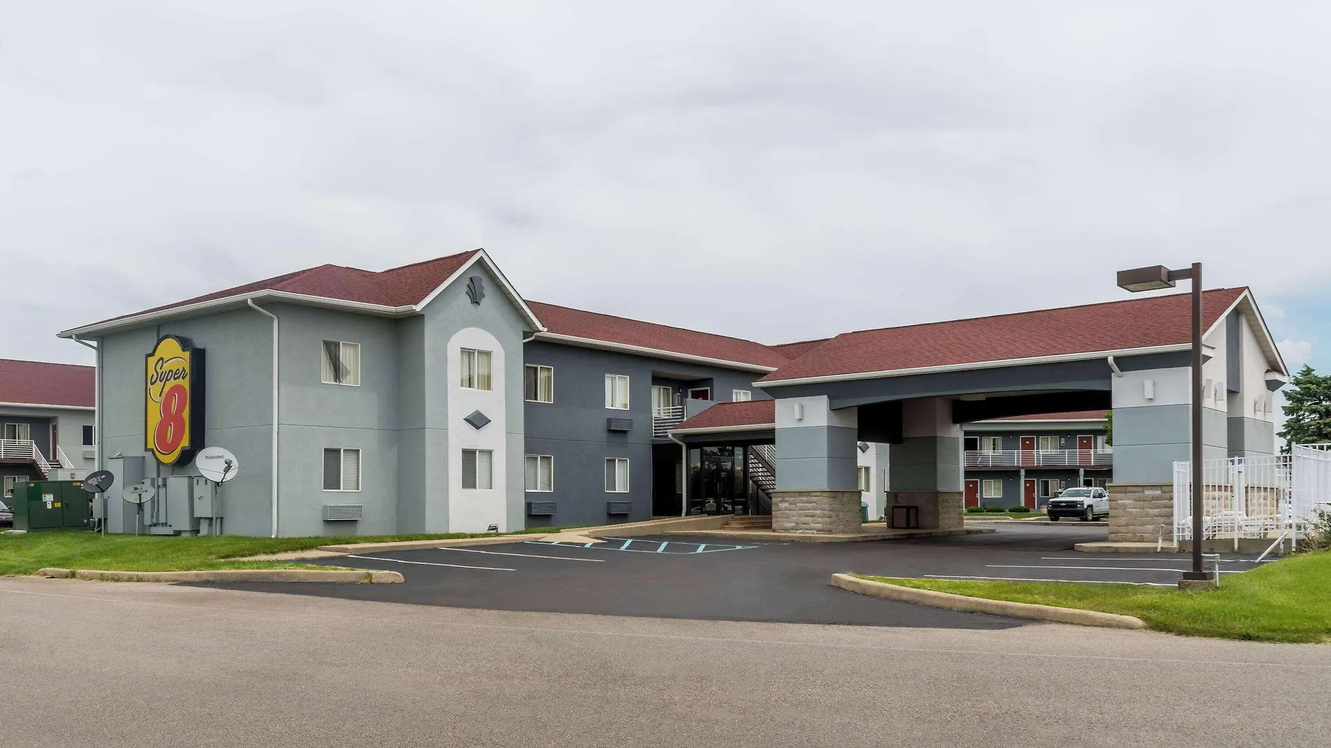 6 Budget Hotels Near Marott Park With Easy City Access