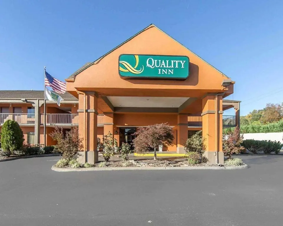 Where to Stay Near Freedom Hall Civic Center: 4 Budget Hotels