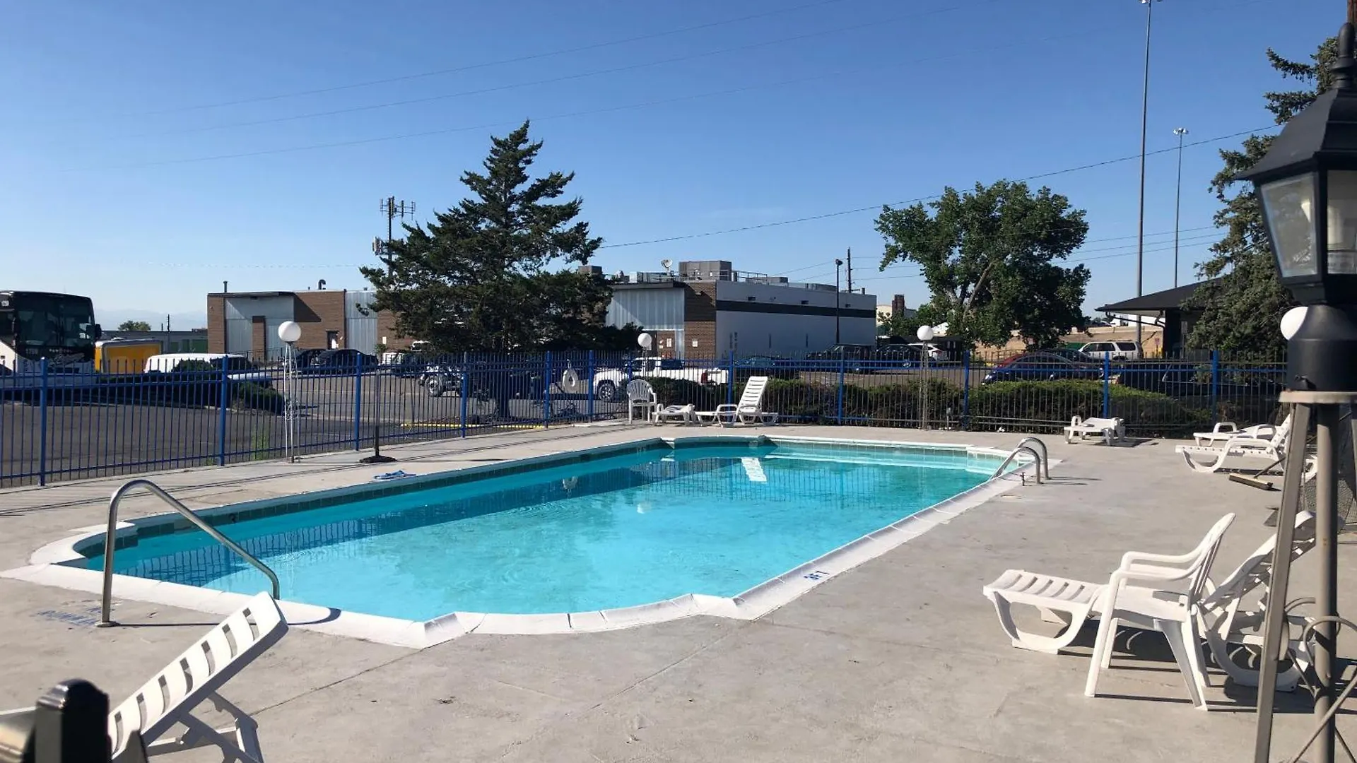 5 Hotels Near Aurora Sports Park Worth Booking in Aurora