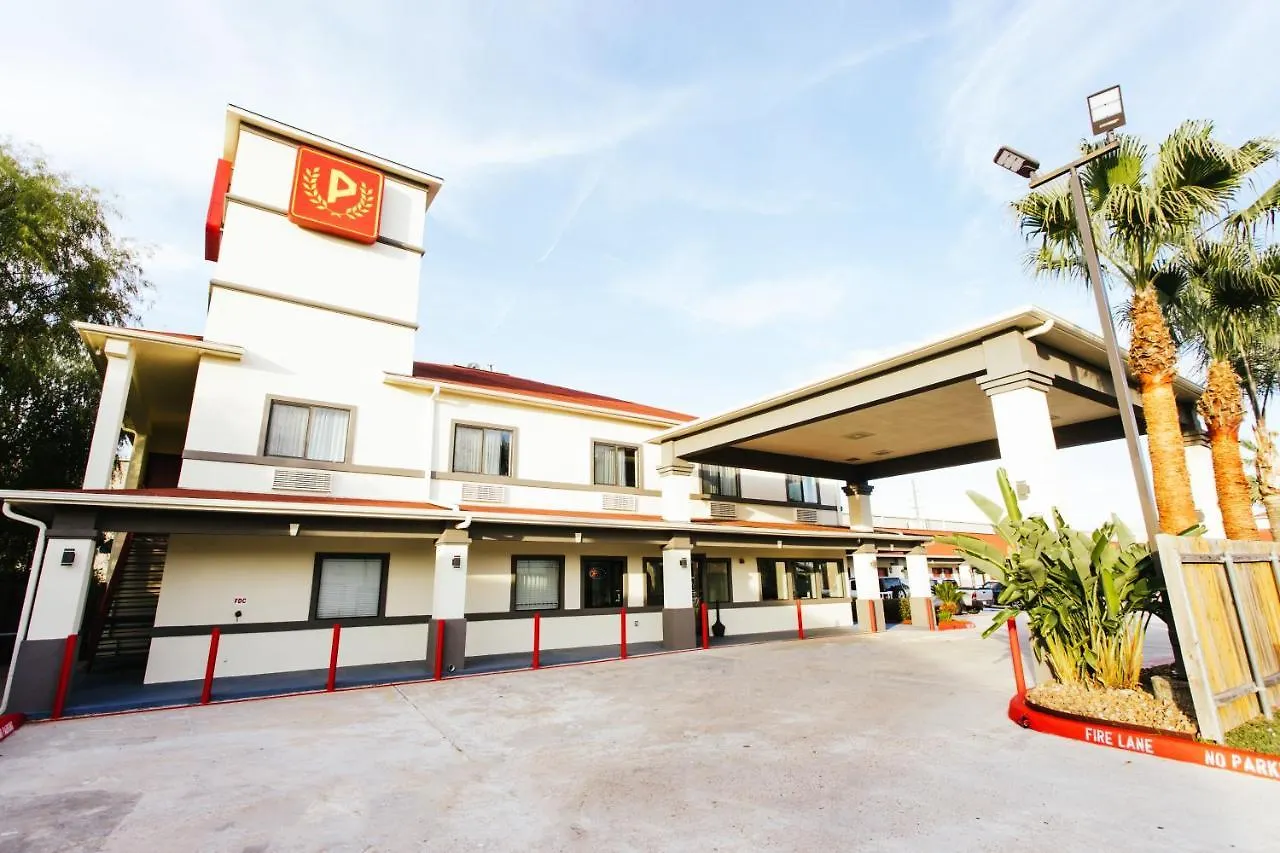 5 Two-Star Hotels In Northwest Houston That Deliver Value
